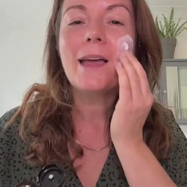 Evolve Soothing Ceramide Cleansing Milk productvideo